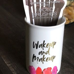 Heavy makeup brush holder